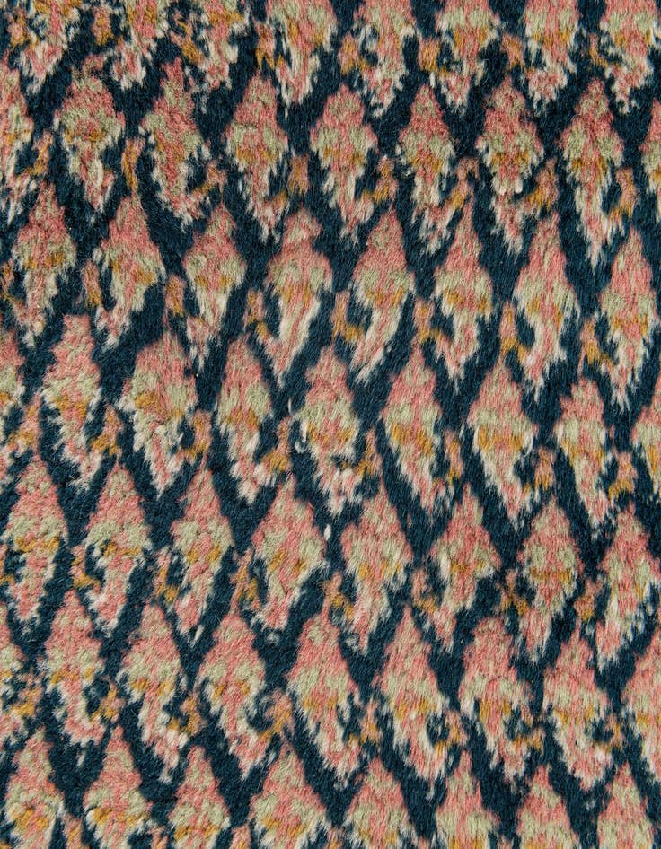 Detail image of  8' 8 x 12'  Hand Knotted Mir Wool Rug