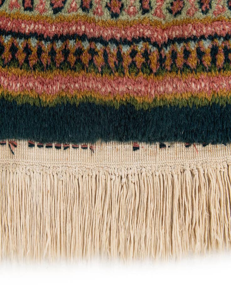 Detail image of  5' 8 x 7' 11  Hand Knotted Mir Wool Rug