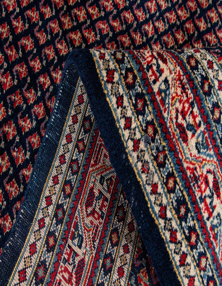 Detail image of  3' 9 x 5' 5  Hand Knotted Mir Wool Rug