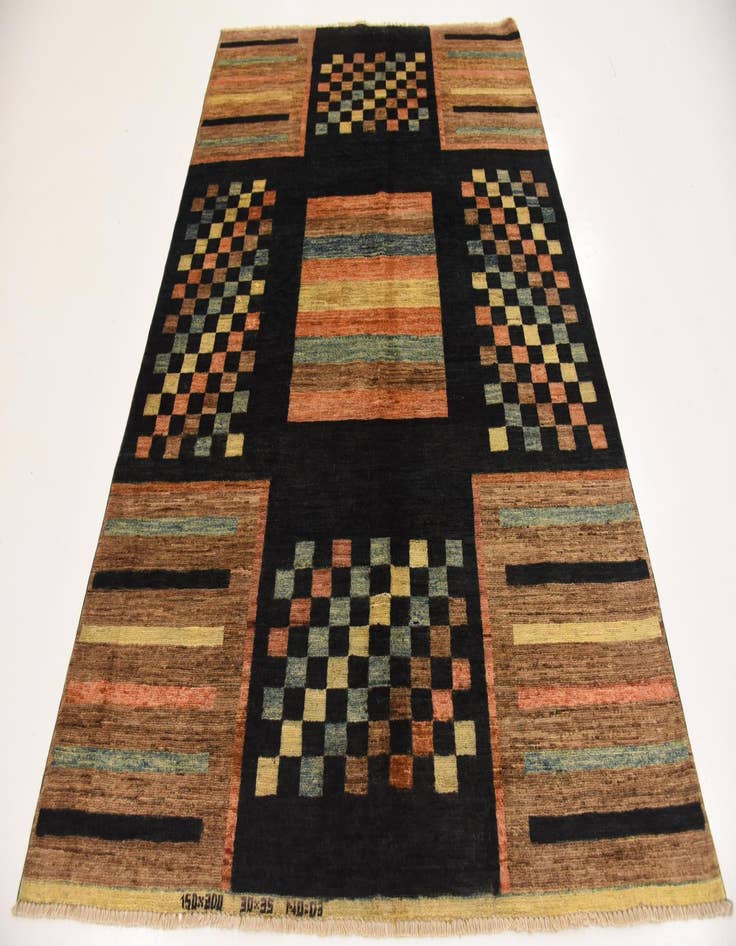 Detail image of  4' 10 x 6' 10  Hand Knotted Modern Ziegler Rug