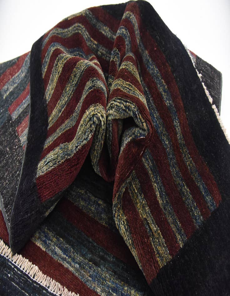 Detail image of  3' 4 x 6' 3  Hand Knotted Modern Ziegler Rug