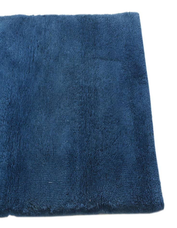 Detail image of  2' 6 x 4' 6  Hand Knotted Moroccan Wool Rug