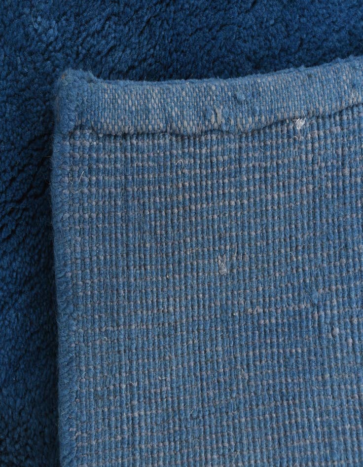 Detail image of  2' 6 x 4' 6  Hand Knotted Moroccan Wool Rug