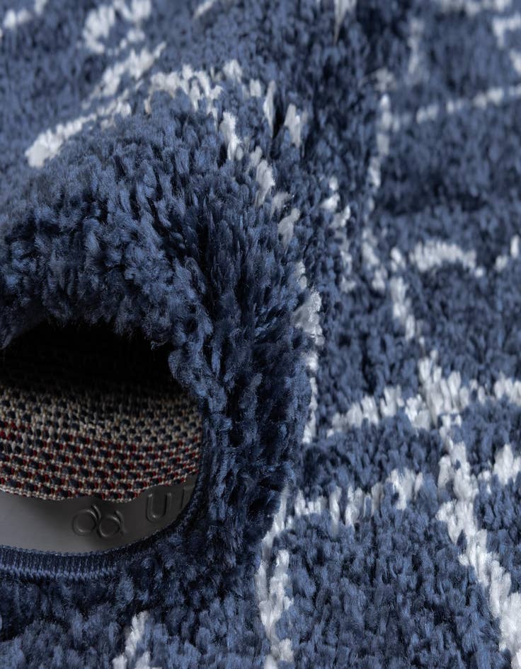 Detail image of  8' x 10' Moroccan Shag Rug