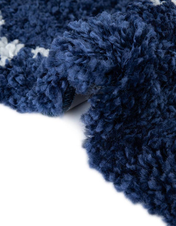 Detail image of  9' x 12' 2 Moroccan Shag Rug