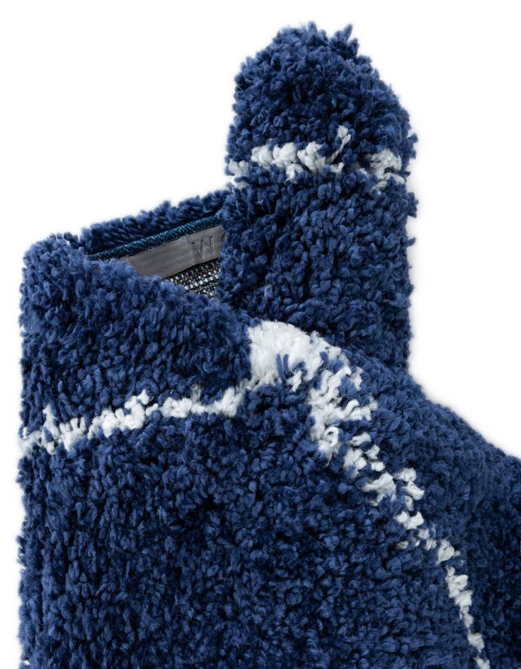 Detail image of  9' x 12' 2 Moroccan Shag Rug