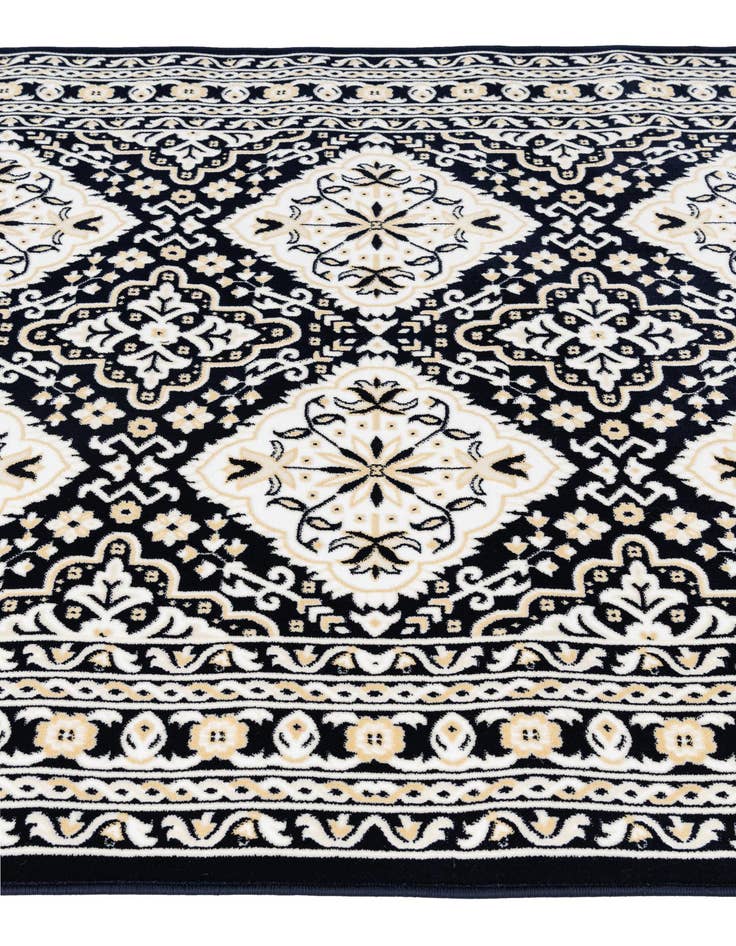 Detail image of  5' 2 x 7' 8 Nain Rug