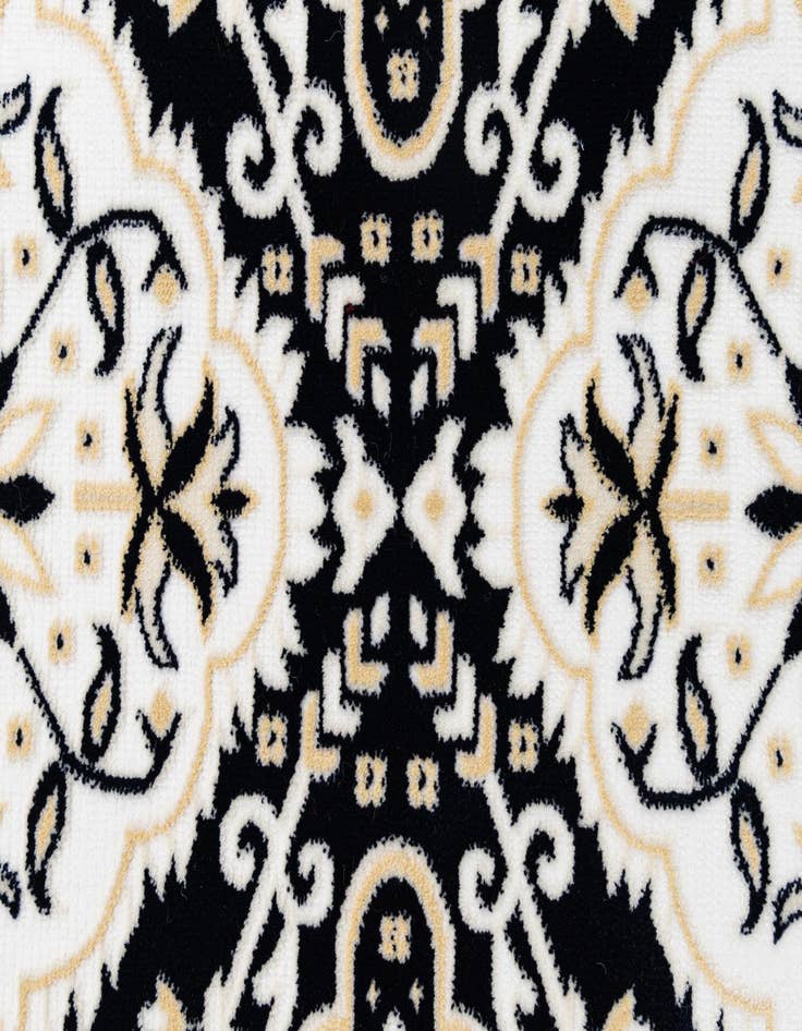 Detail image of  5' 2 x 7' 8 Nain Rug