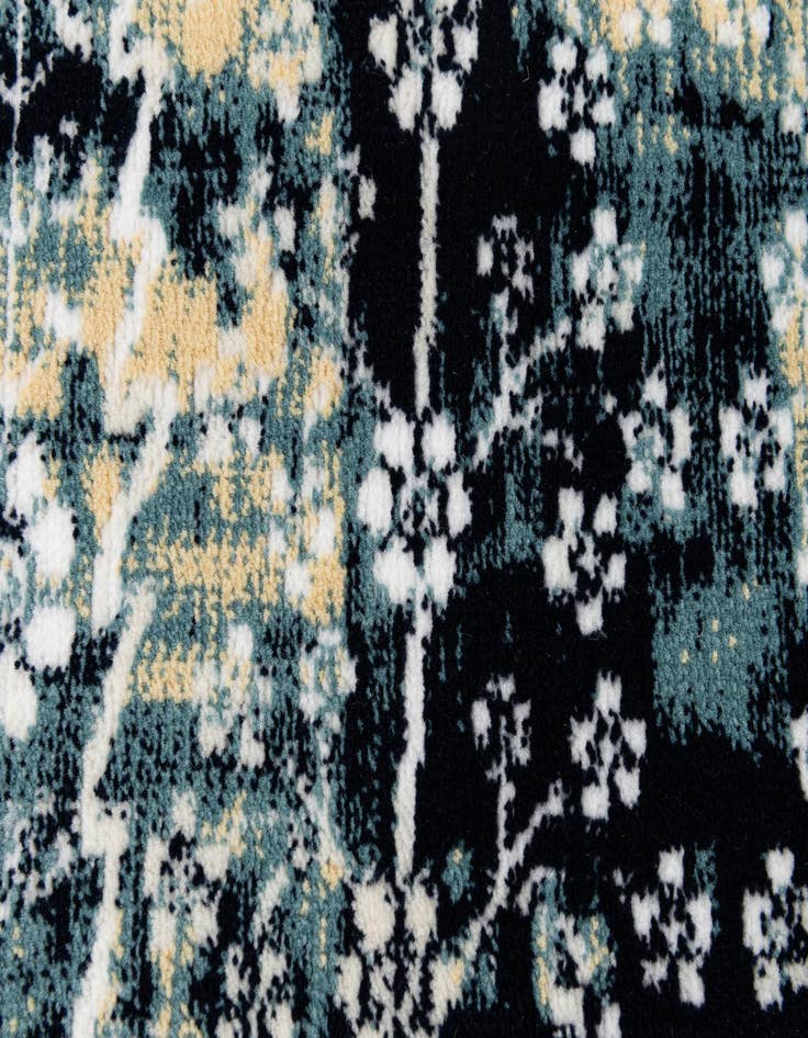 Detail image of  5' 2 x 7' 9 Nain Rug