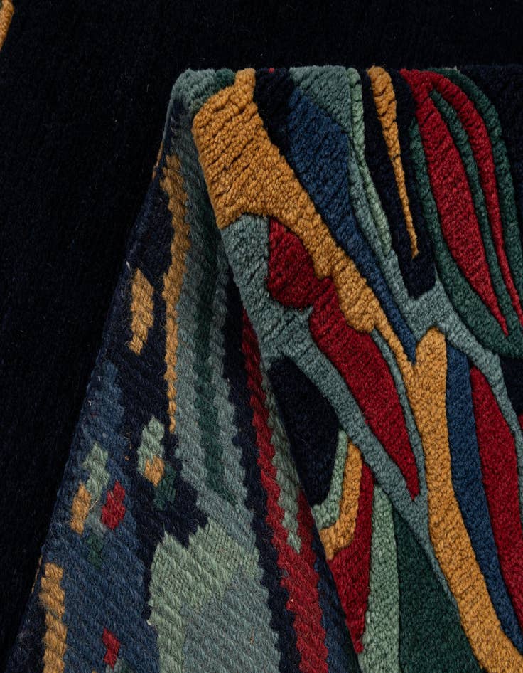 Detail image of  4' 11 x 6' 9  Hand Knotted Nepal Wool Rug