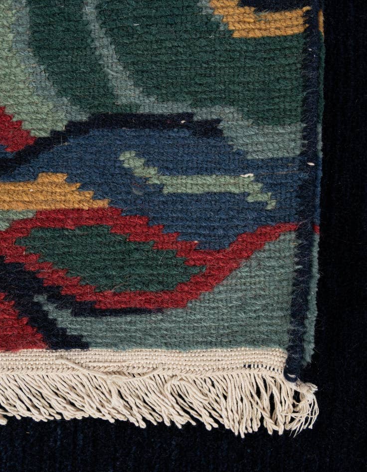 Detail image of  4' 11 x 6' 9  Hand Knotted Nepal Wool Rug
