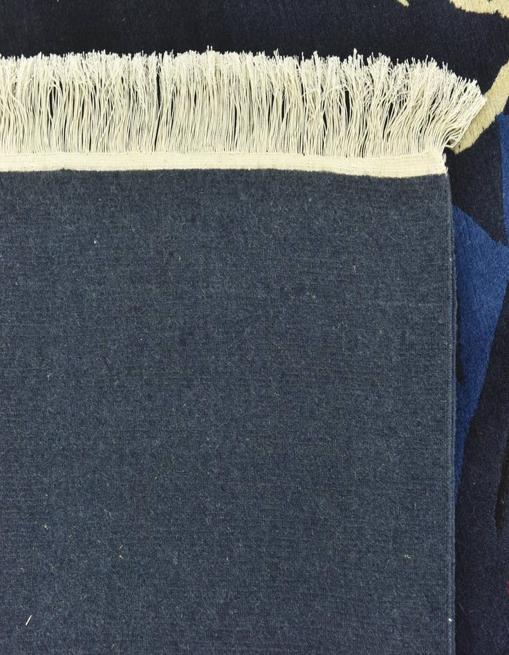 Detail image of  5' 7 x 7' 10  Hand Knotted Nepal Wool Rug