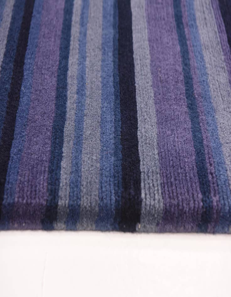 Detail image of  4' 8 x 6' 7  Hand Knotted Nepal Wool Rug