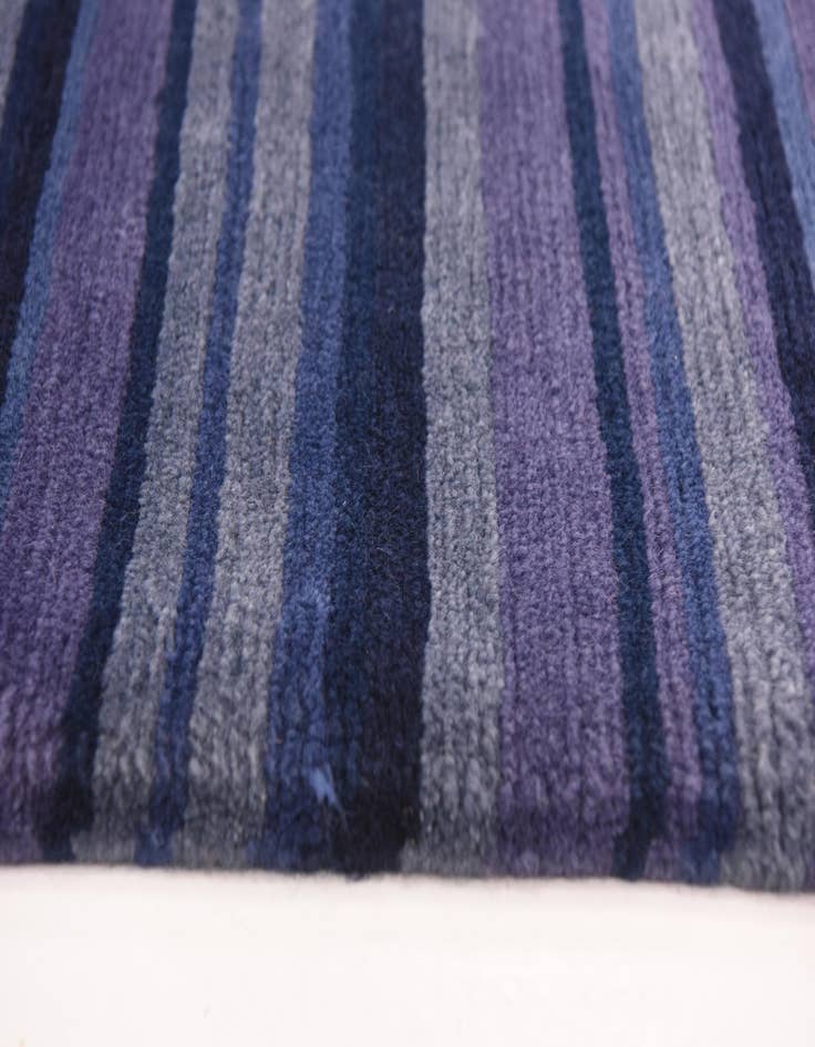 Detail image of  4' 9 x 6' 7  Hand Knotted Nepal Wool Rug