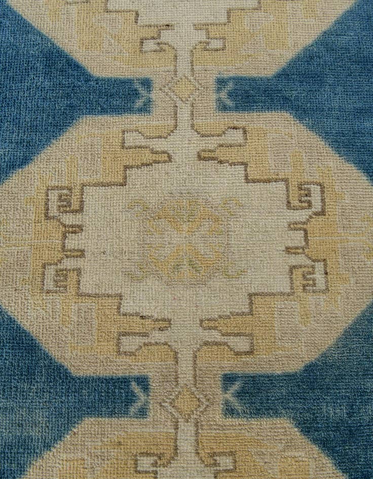Detail image of 3' 5 x 4' 10 Hand Knotted Oushak Wool Rug