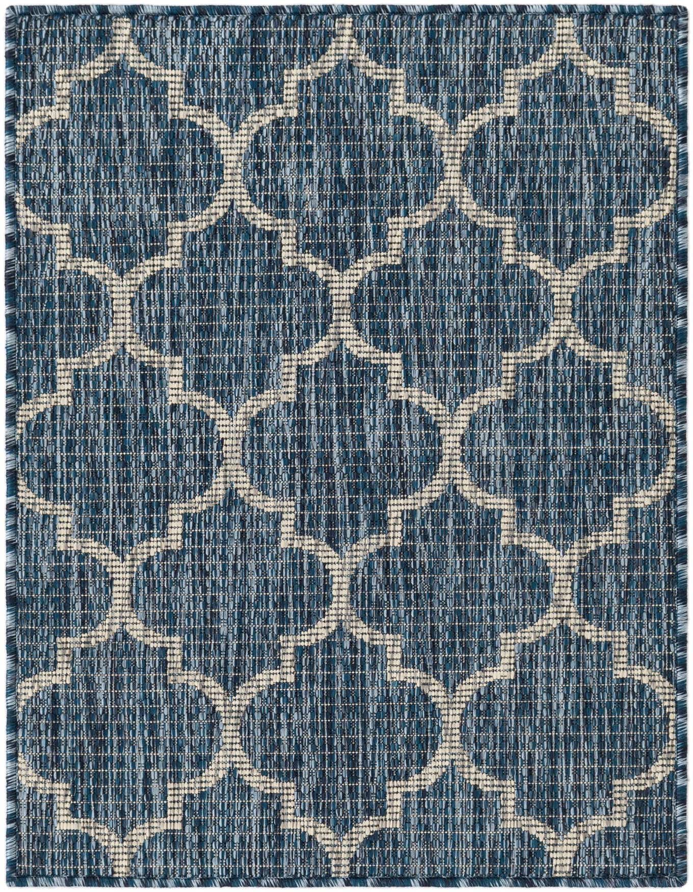 Primary image  2' x 3'  Washable Lattice Indoor / Outdoor Rug