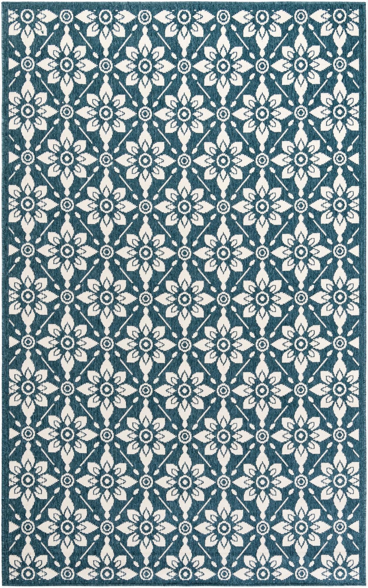  5' x 8'  Washable Lattice Indoor / Outdoor Rug