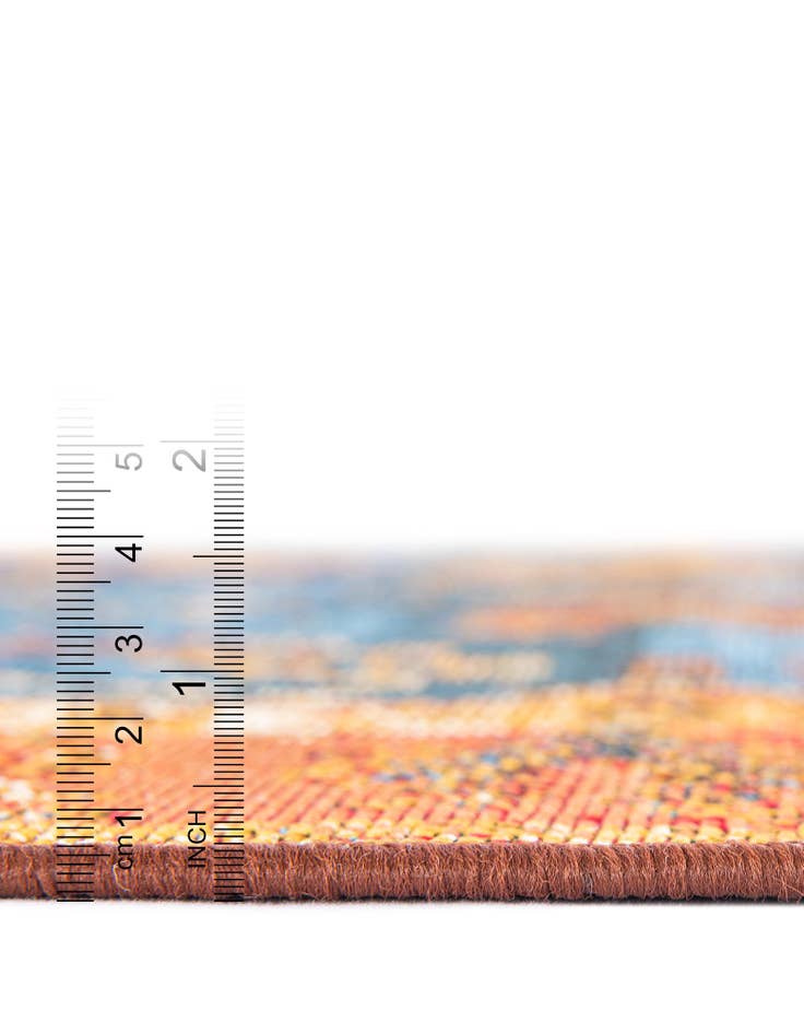 Detail image of  7' 10 x 10'  Washable Traditional Indoor / Outdoor Rug