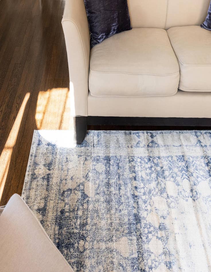 Detail image of  5' x 8' Oxfordshire Rug