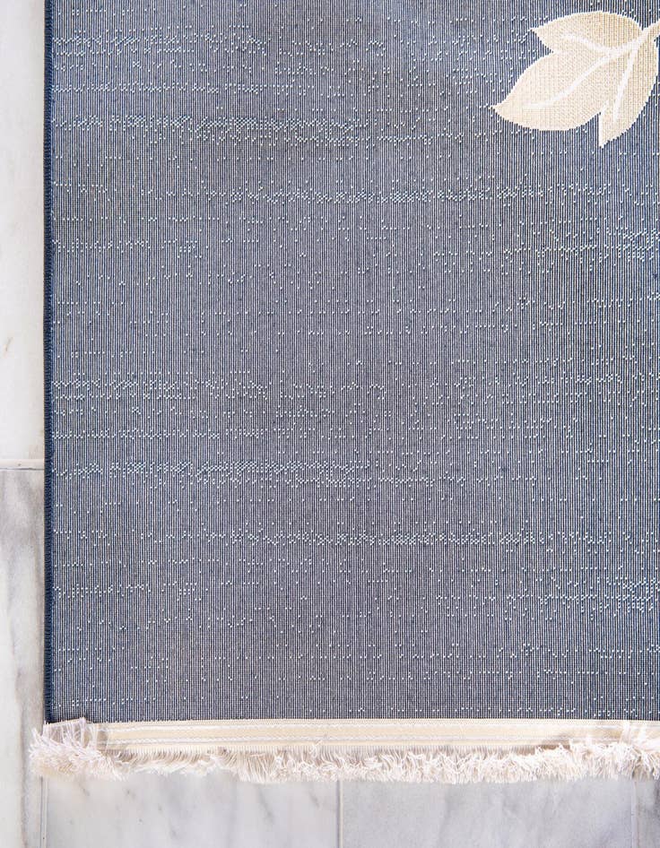Detail image of 4' x 6' Pao Tou Rug