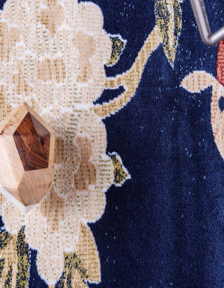 Detail image of  9' x 12' Pao Tou Rug