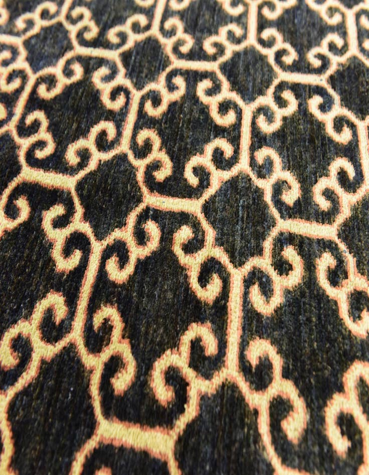 Detail image of  6' 6 x 9' 3  Hand Knotted Peshawar Ziegler Rug