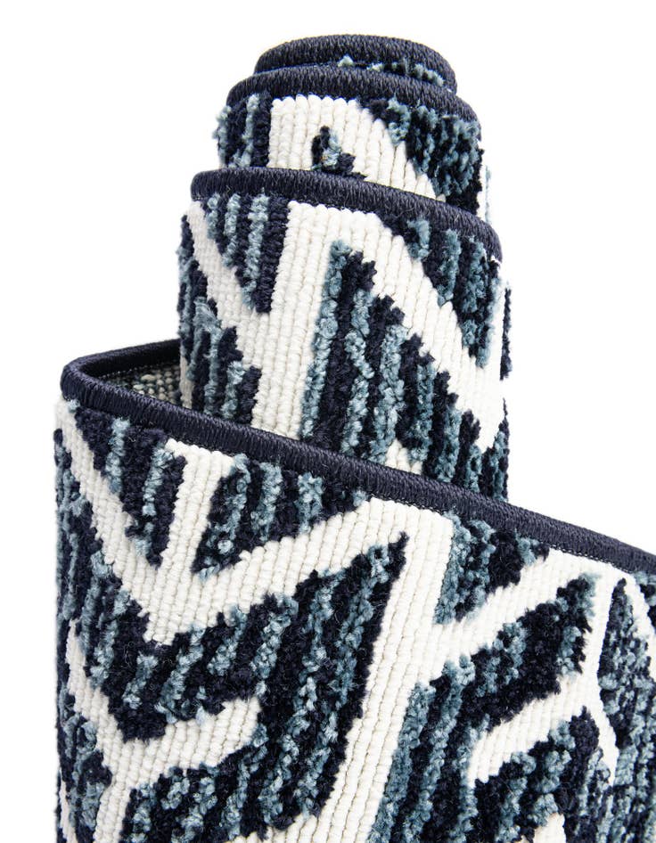 Detail image of  4' x 6'  Washable Sabrina Soto Aston Indoor / Outdoor Rug