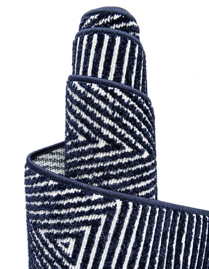 Detail image of  4' x 6'  Washable Sabrina Soto Indoor / Outdoor Rug