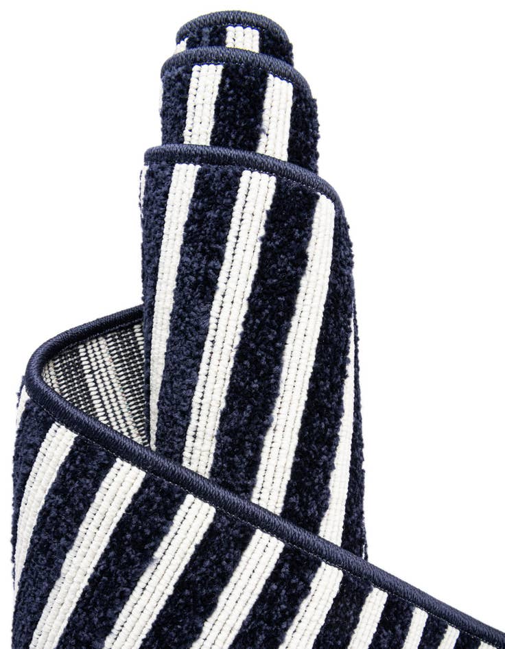 Detail image of  7' 10 x 10'  Washable Sabrina Soto Indoor / Outdoor Rug