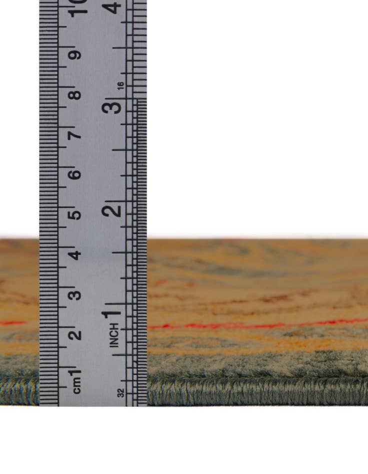 Detail image of  7' x 10' Sara Rug