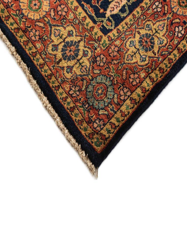 Detail image of  4' x 6'  Hand Knotted Sarough Wool Rug