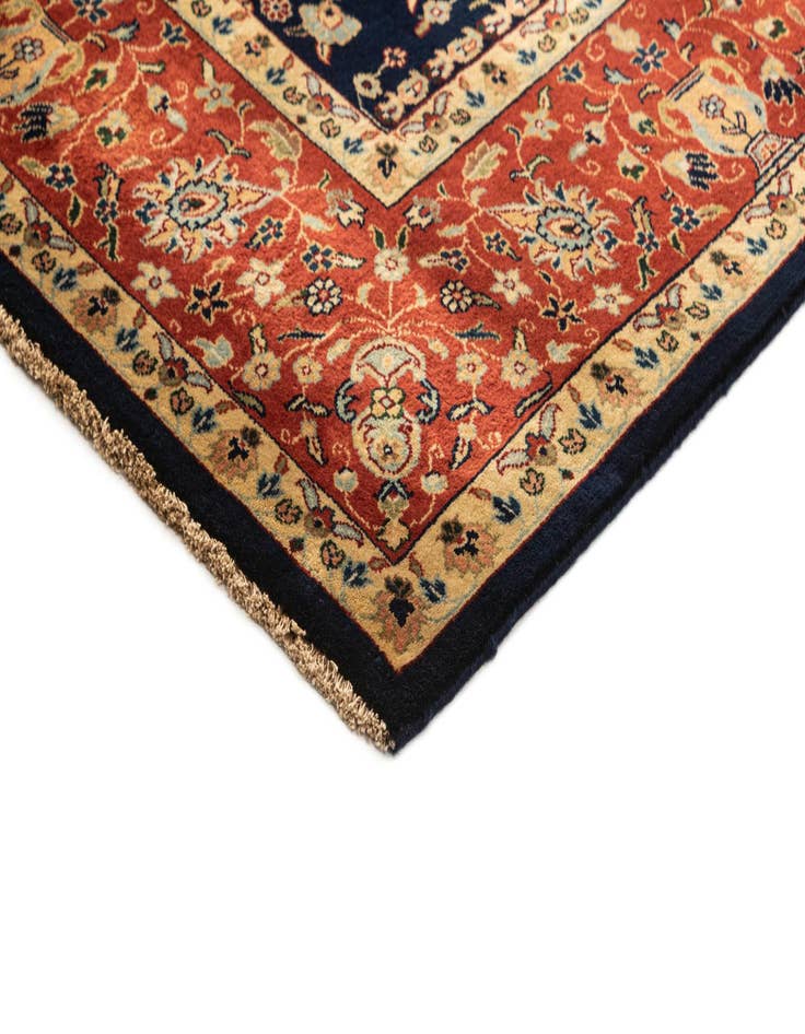 Detail image of  6' 6 x 9' 8  Hand Knotted Sarough Oriental Wool Rug