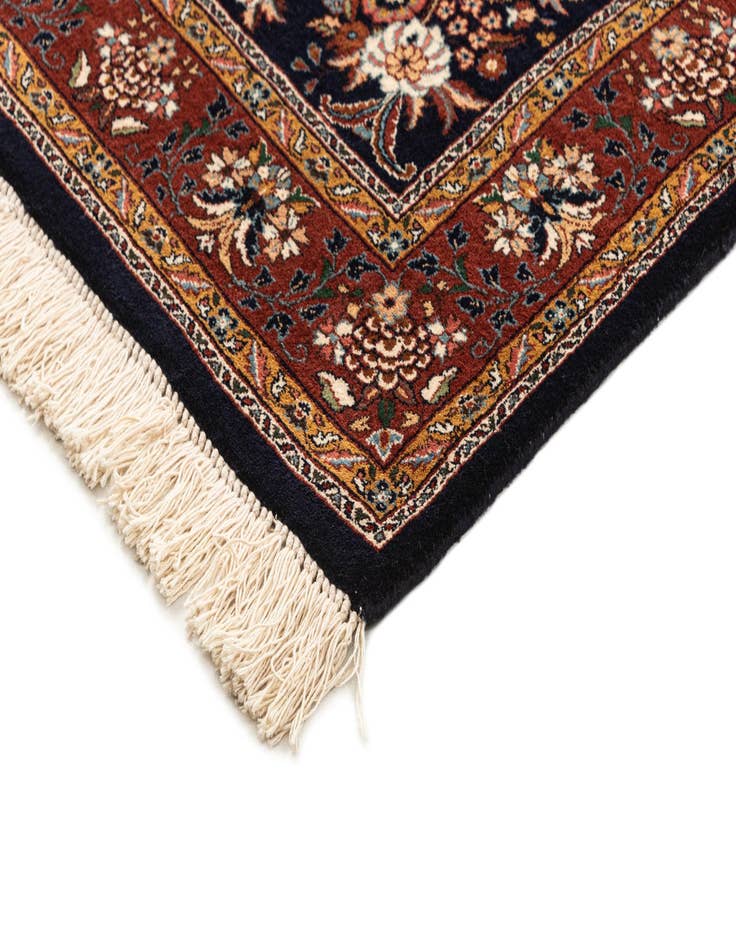 Detail image of  4' x 6'  Hand Knotted Sarough Oriental Wool Rug