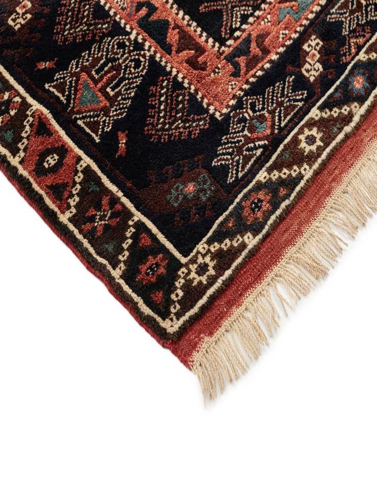 Detail image of  4' x 6' 3  Hand Knotted Shiraz Persian Wool Rug