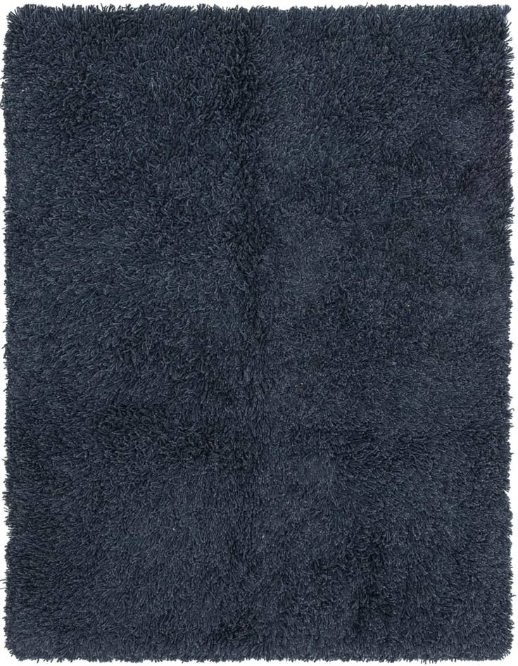 Detail image of  4' 8 x 6' 4 Solid Shag Rug