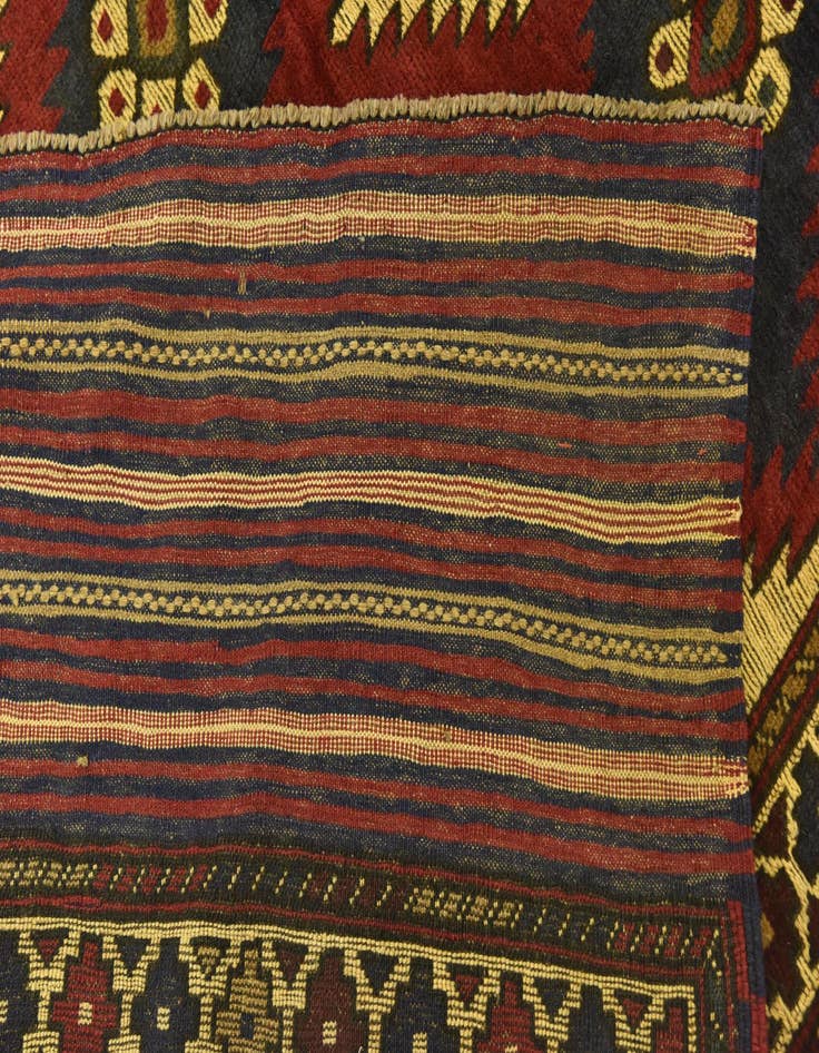 Detail image of 6' 1 x 9' 6 Hand Knotted Sumak Wool Rug