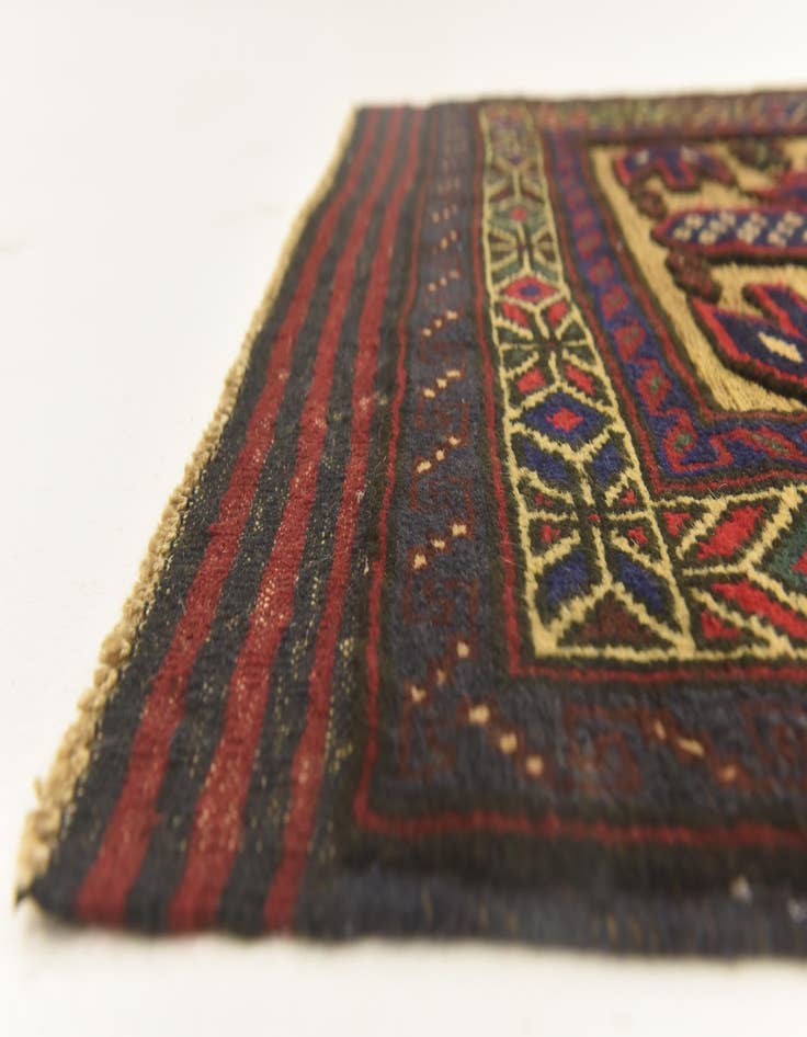 Detail image of  2' 10 x 4' 6  Hand Knotted Sumak Wool Rug