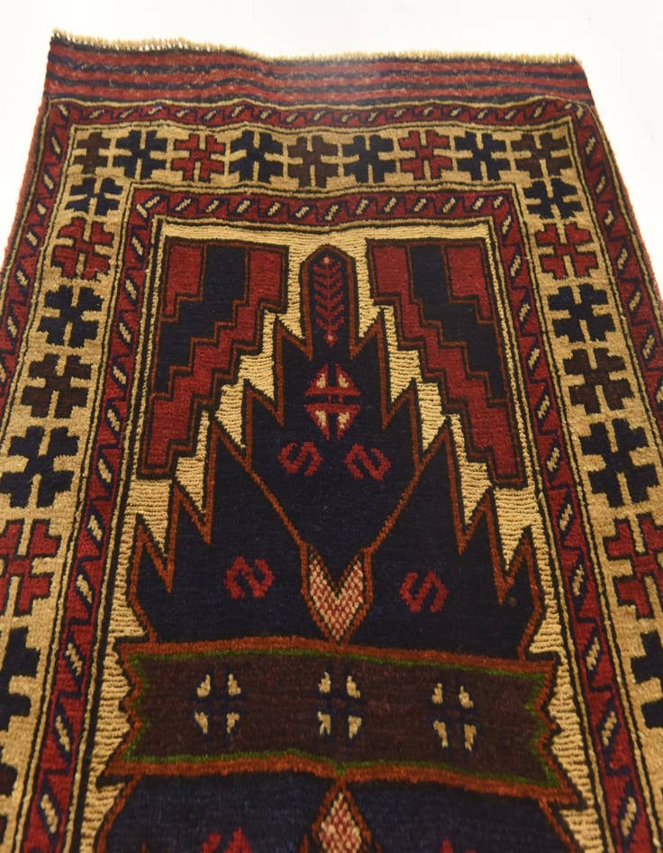 Detail image of  3' x 4' 7  Hand Knotted Sumak Wool Rug