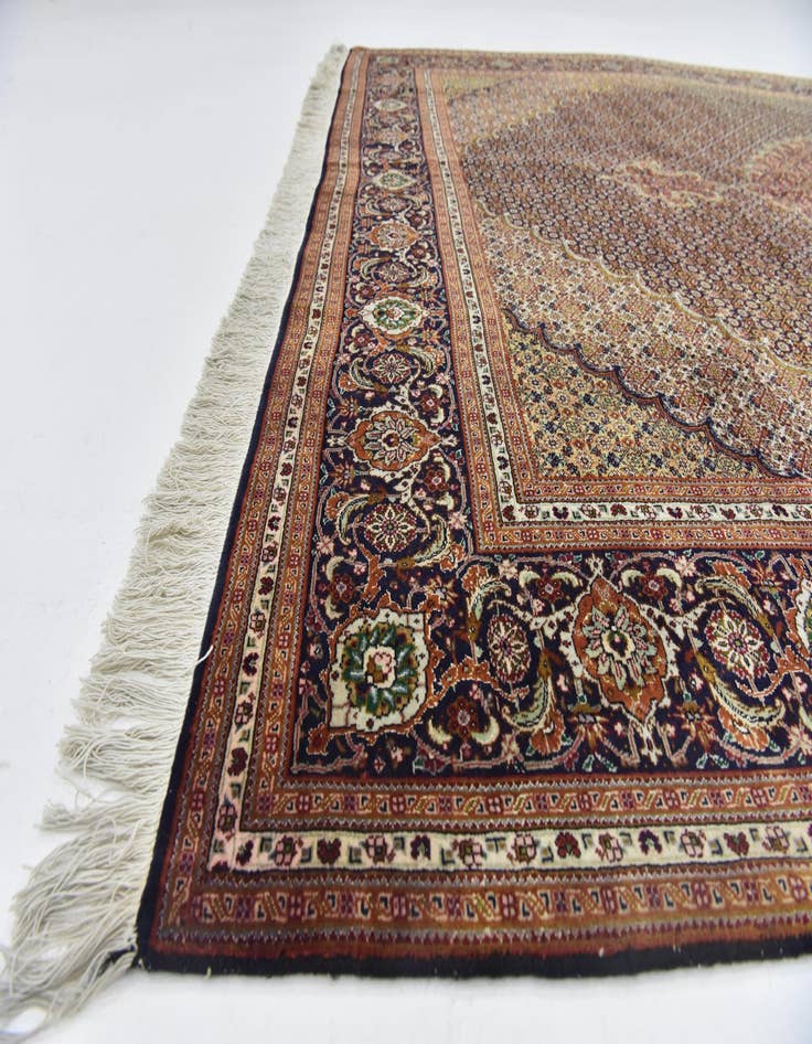 Detail image of  6' 9 x 9' 6  Hand Knotted Tabriz Persian Rug