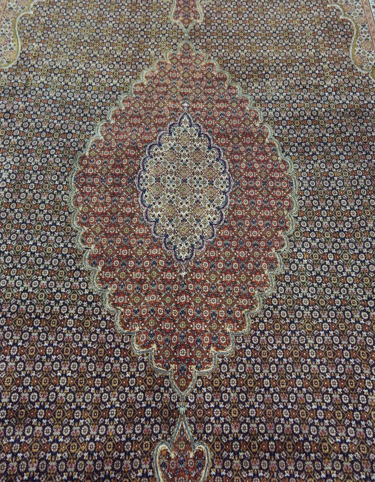 Detail image of  6' 9 x 9' 6  Hand Knotted Tabriz Persian Rug