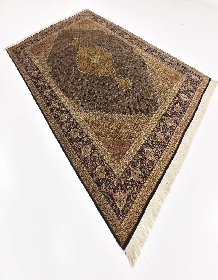 Detail image of  6' 8 x 9' 10  Hand Knotted Tabriz Persian Rug