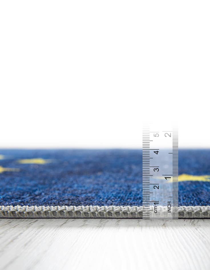 Detail image of  5' x 8' Alaska The Flag Collection Rug