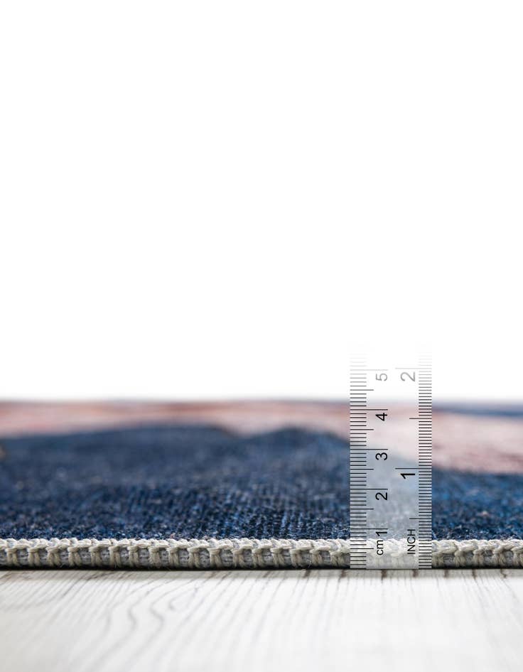 Detail image of  5' x 7' Louisiana The Flag Collection Rug