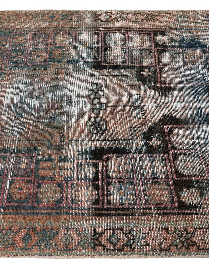 Detail image of  4' 4 x 8'  Hand Knotted Ultra Vintage Persian Wool Rug