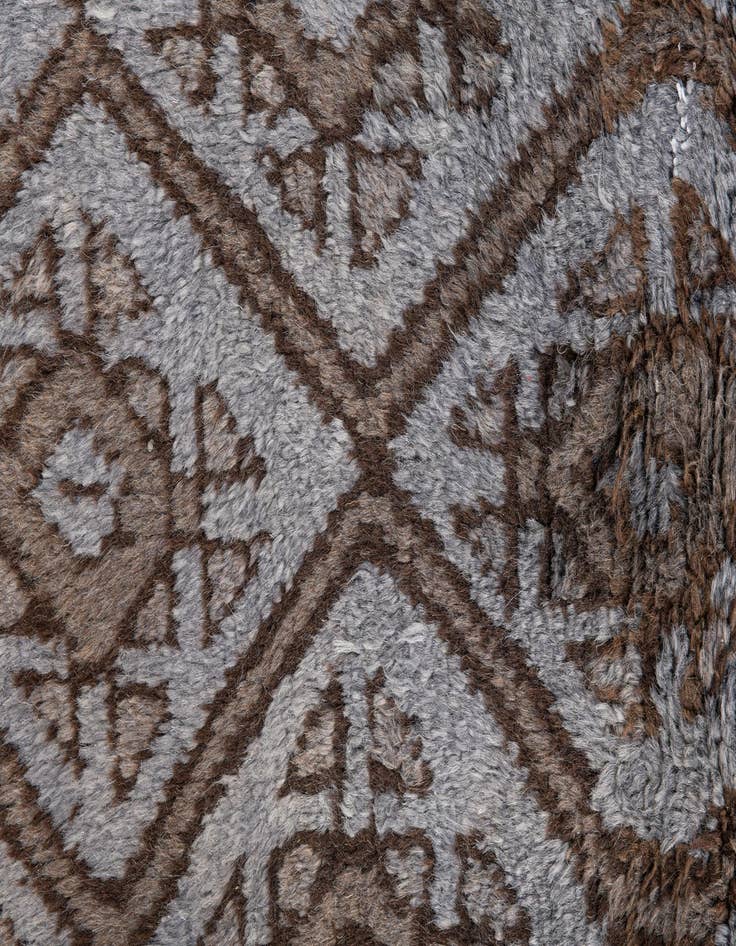 Detail image of  4' 1 x 6' 9  Hand Knotted Ultra Vintage Persian Wool Rug