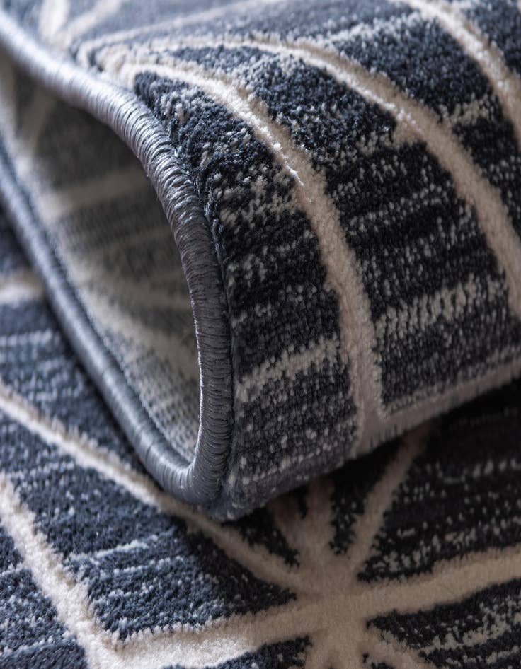 Detail image of Jill Zarin 4' x 6' Uptown Fifth Avenue Rug