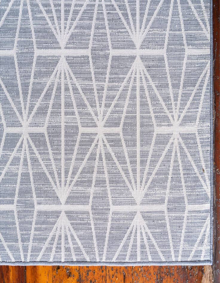 Detail image of Jill Zarin 4' x 6' Uptown Fifth Avenue Rug