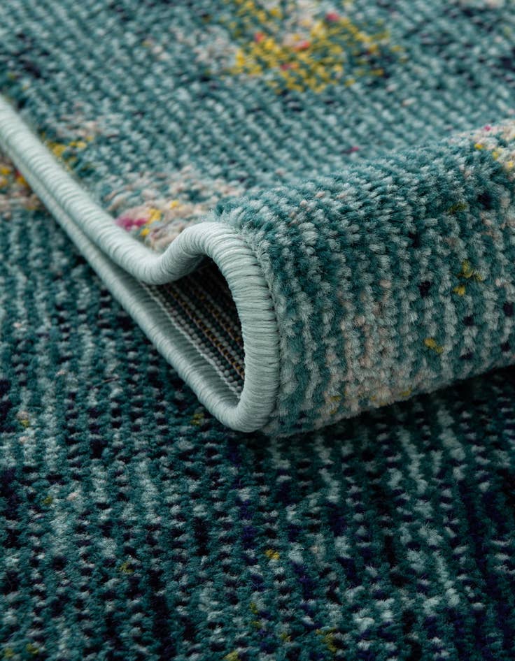 Detail image of  6' 1 x 6' 1  Washable Amalfi Round Rug