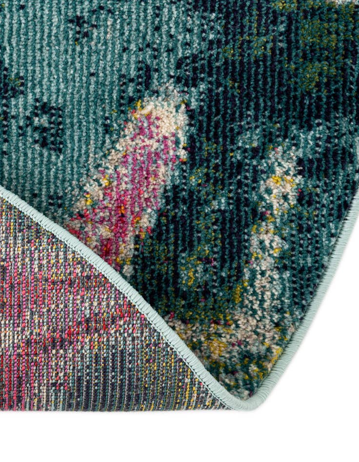 Detail image of  6' 1 x 6' 1  Washable Amalfi Round Rug