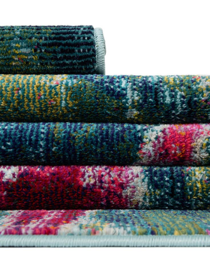 Detail image of  6' 1 x 6' 1  Washable Amalfi Round Rug